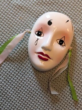 Wall Decor Ceramic Handmade Harlequin Mask 1980s 4.5" Height White Green Ribbon